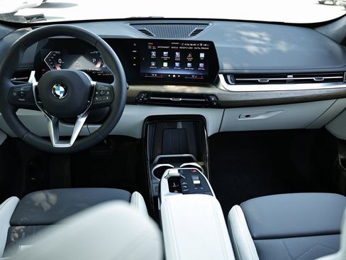 New 2026 BMW X1 xDrive28i w/ Convenience Package image 25