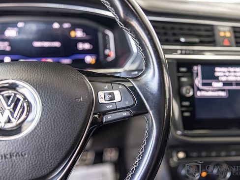Used 2019 Volkswagen Tiguan SEL Premium image 27
