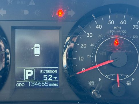 Used 2016 Toyota Sienna LE image 19