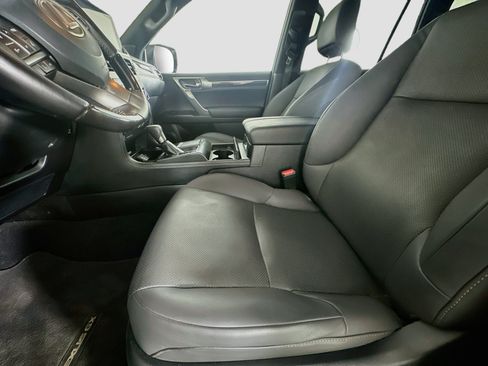 Used 2023 Lexus GX 460 Premium w/ Premium Package AWD/4WD image 13