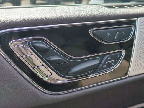 Used 2023 Lincoln Navigator L Reserve image 15