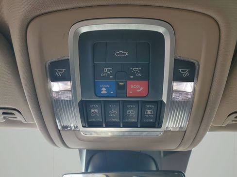 Used 2019 RAM 1500 Limited image 42