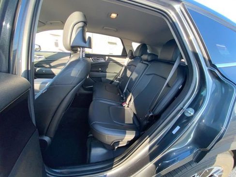 Used 2025 Kia Sportage EX FWD image 22