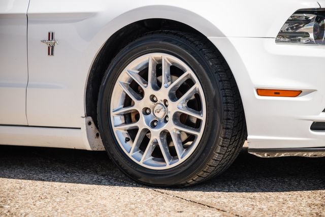 Used 2013 Ford Mustang Premium RWD image 50