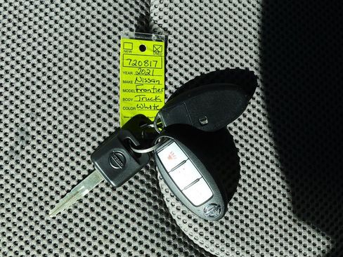 Used 2021 Nissan Frontier S image 54