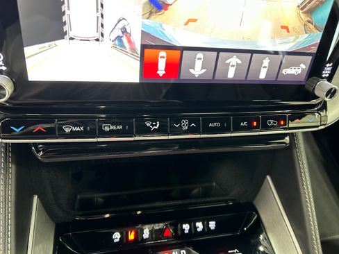 New 2026 Jeep Grand Wagoneer Limited AWD/4WD image 28