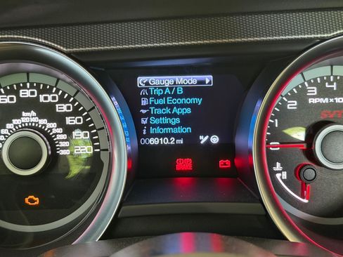 Used 2013 Ford Mustang Shelby GT500 RWD image 13