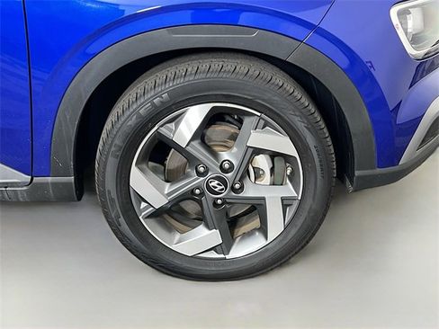 Used 2024 Hyundai Venue SEL image 36