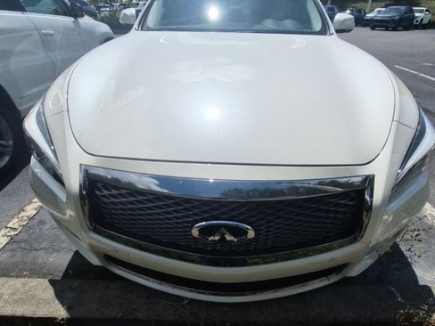 Used 2018 INFINITI Q70 Luxe RWD image 1
