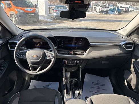 Used 2025 Chevrolet TrailBlazer LT image 18