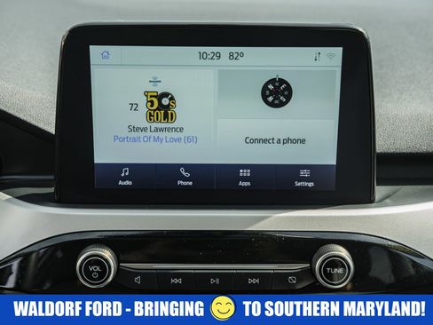 Used 2022 Ford Escape SE w/ SE Sport Appearance Package image 21