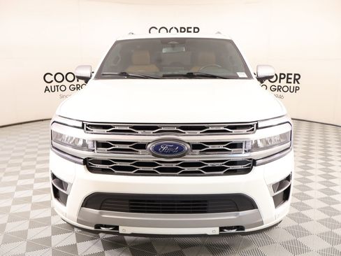 Used 2023 Ford Expedition Max Platinum AWD/4WD image 9