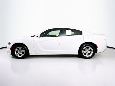 Used 2022 Dodge Charger SXT image 4