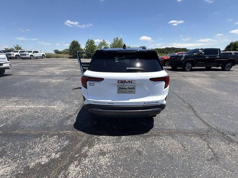 Used 2025 GMC Terrain Elevation w/ Elevation Premium Package AWD/4WD image 33