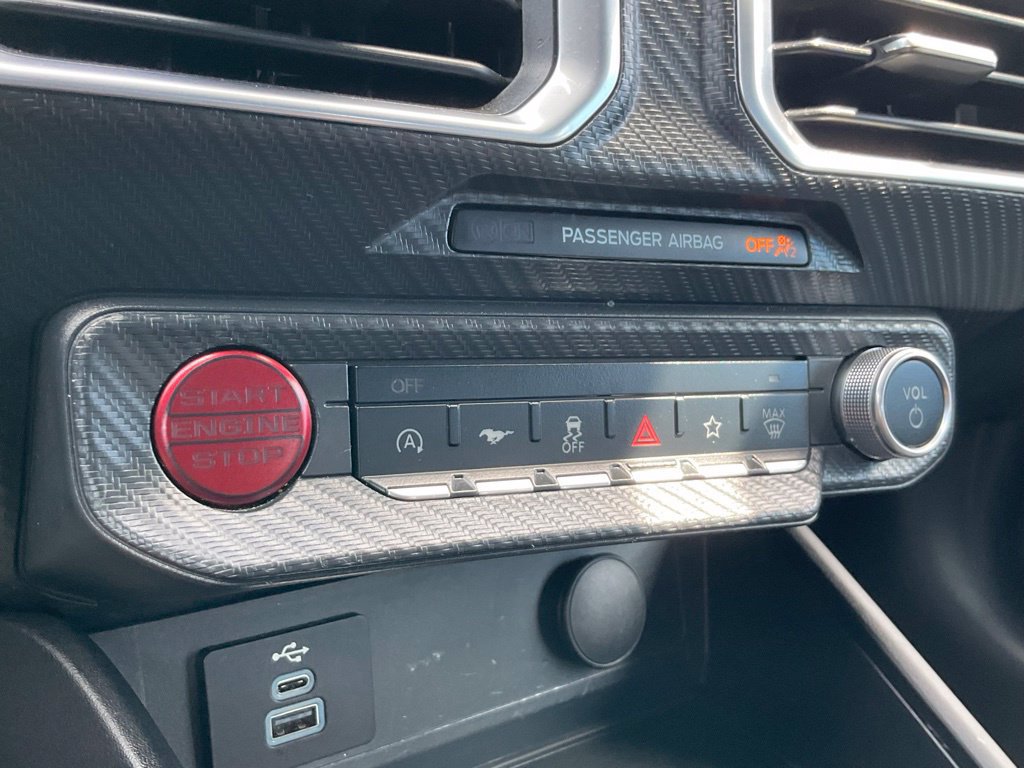 Used 2025 Ford Mustang Premium RWD image 9