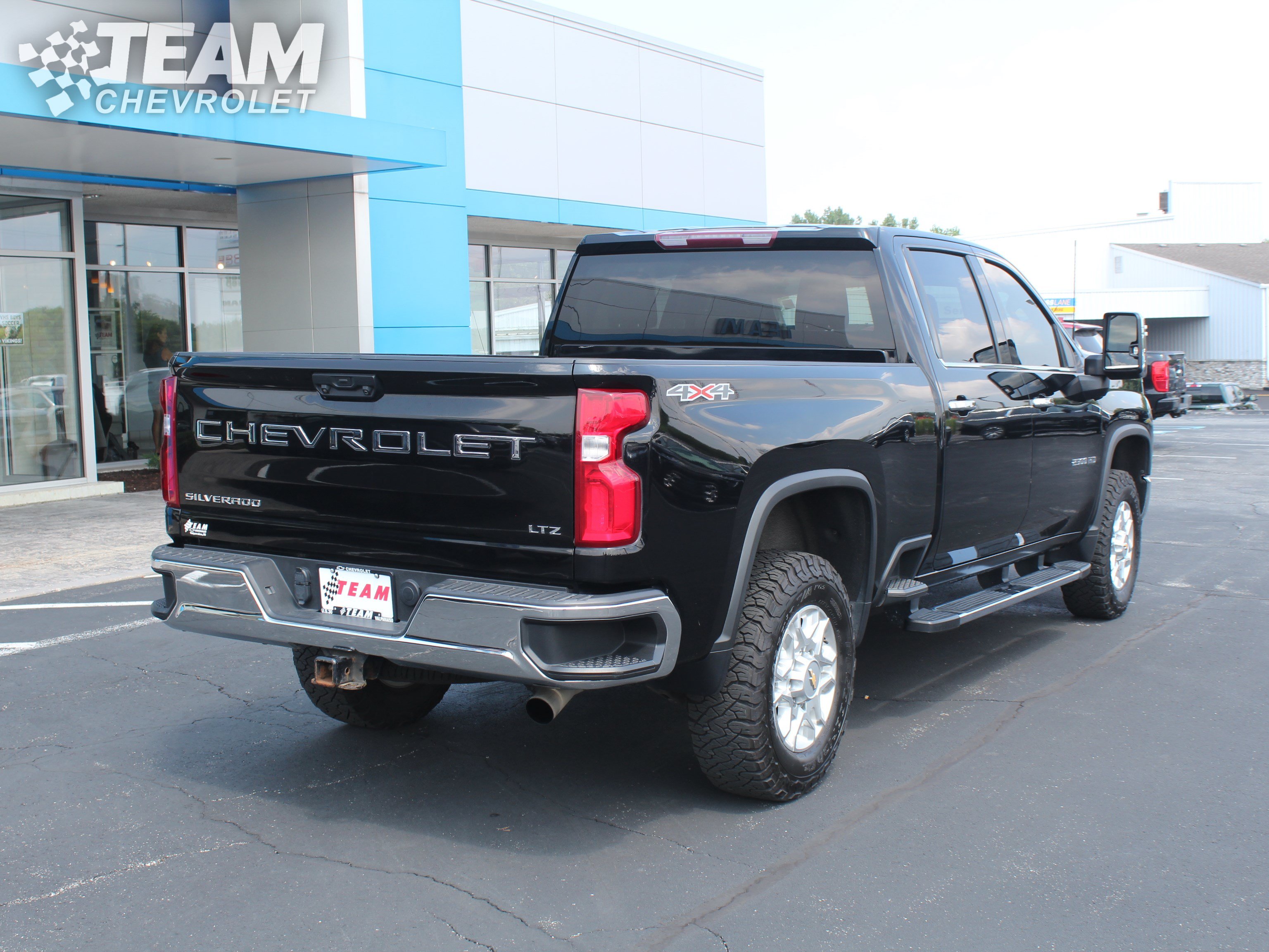 Used 2023 Chevrolet Silverado 2500 LTZ w/ Snow Plow Prep/Camper Package AWD/4WD image 6