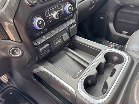 Used 2023 GMC Sierra 2500 AT4 w/ AT4 Preferred Package AWD/4WD image 45