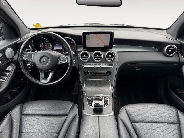 Used 2018 Mercedes-Benz GLC 300 4MATIC image 15