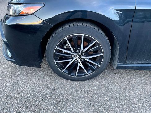 Certified 2023 Toyota Camry SE image 4