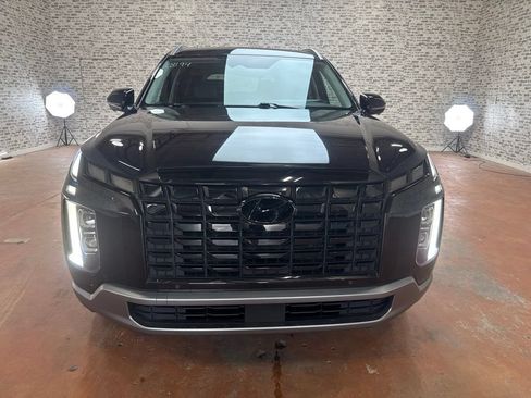 Used 2023 Hyundai Palisade SEL w/ Premium Package AWD/4WD image 2