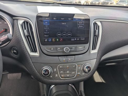Used 2024 Chevrolet Malibu LT image 15