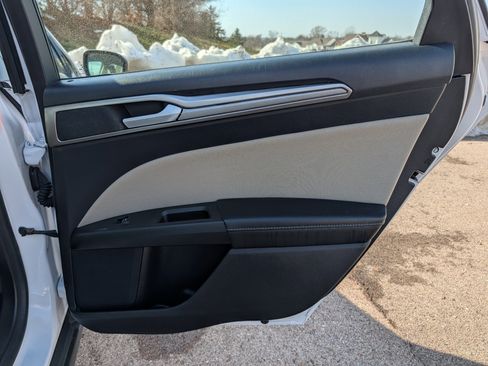 Used 2020 Ford Fusion S image 30