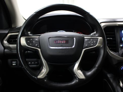 Used 2021 GMC Acadia Denali w/ Denali Ultimate Package AWD/4WD image 12