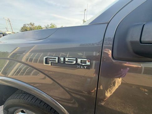 Used 2015 Ford F150 XLT w/ Equipment Group 302A Luxury image 10