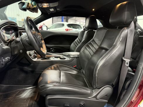 Used 2018 Dodge Challenger SRT Hellcat image 10