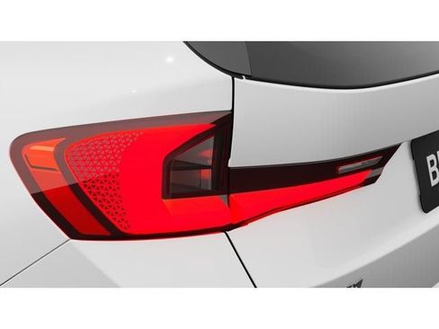New 2026 BMW X1 xDrive28i w/ Technology Package AWD/4WD image 9