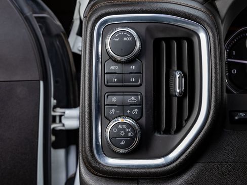 Used 2023 GMC Sierra 2500 AT4 w/ AT4 Premium Plus Package image 21