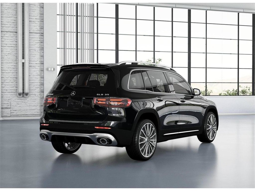 Used 2024 Mercedes-Benz GLB 35 AMG 4MATIC image 22