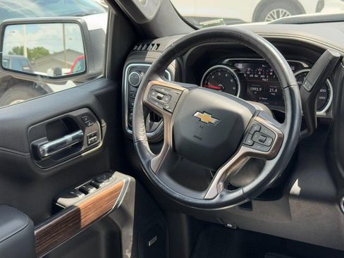 Used 2022 Chevrolet Silverado 1500 High Country w/ Z71 Off-Road Package AWD/4WD image 12