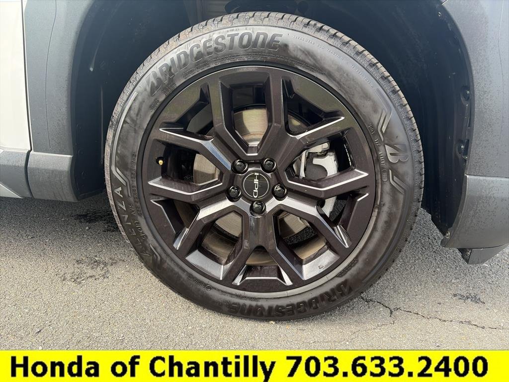 Certified 2025 Honda Pilot Touring image 29
