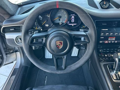 Used 2018 Porsche 911 GT3 RWD image 15