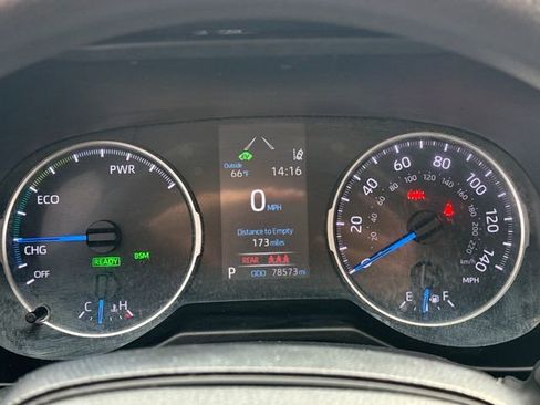 Used 2020 Toyota RAV4 LE image 15