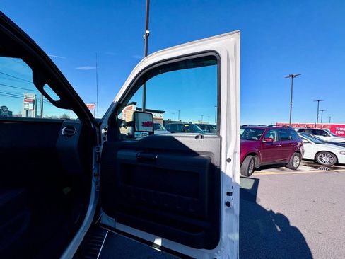 Used 2012 Ford F250 Lariat w/ Chrome Pkg AWD/4WD image 34