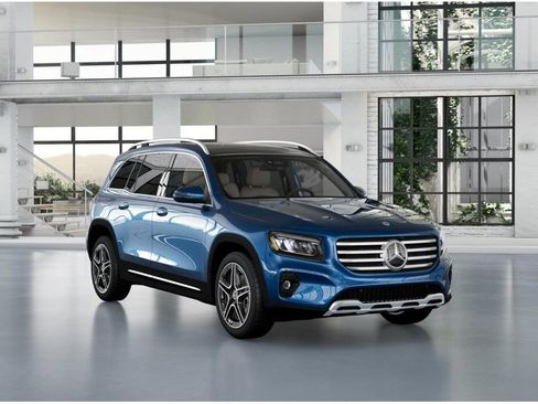 New 2026 Mercedes-Benz GLB 250 4MATIC image 10