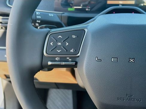 New 2026 Lexus ES 350h AWD w/ Cold Area Package image 37