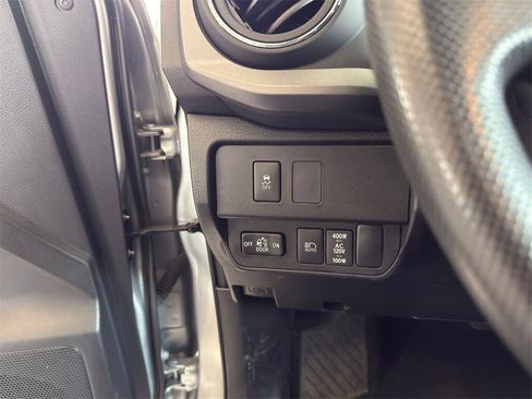 Used 2023 Toyota Tacoma TRD Off-Road w/ Technology Package image 20