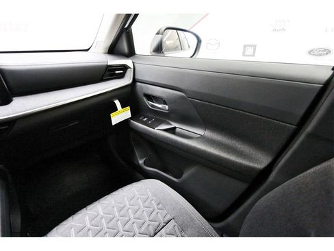 New 2026 Nissan Kicks SV image 8