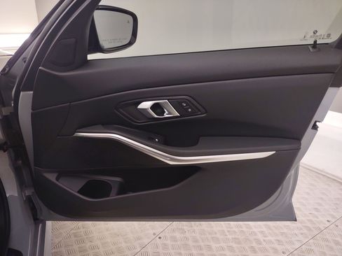 New 2026 BMW 330i Sedan w/ M Sport Package image 28