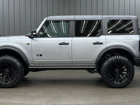 Used 2023 Ford Bronco Wildtrak AWD/4WD image 2