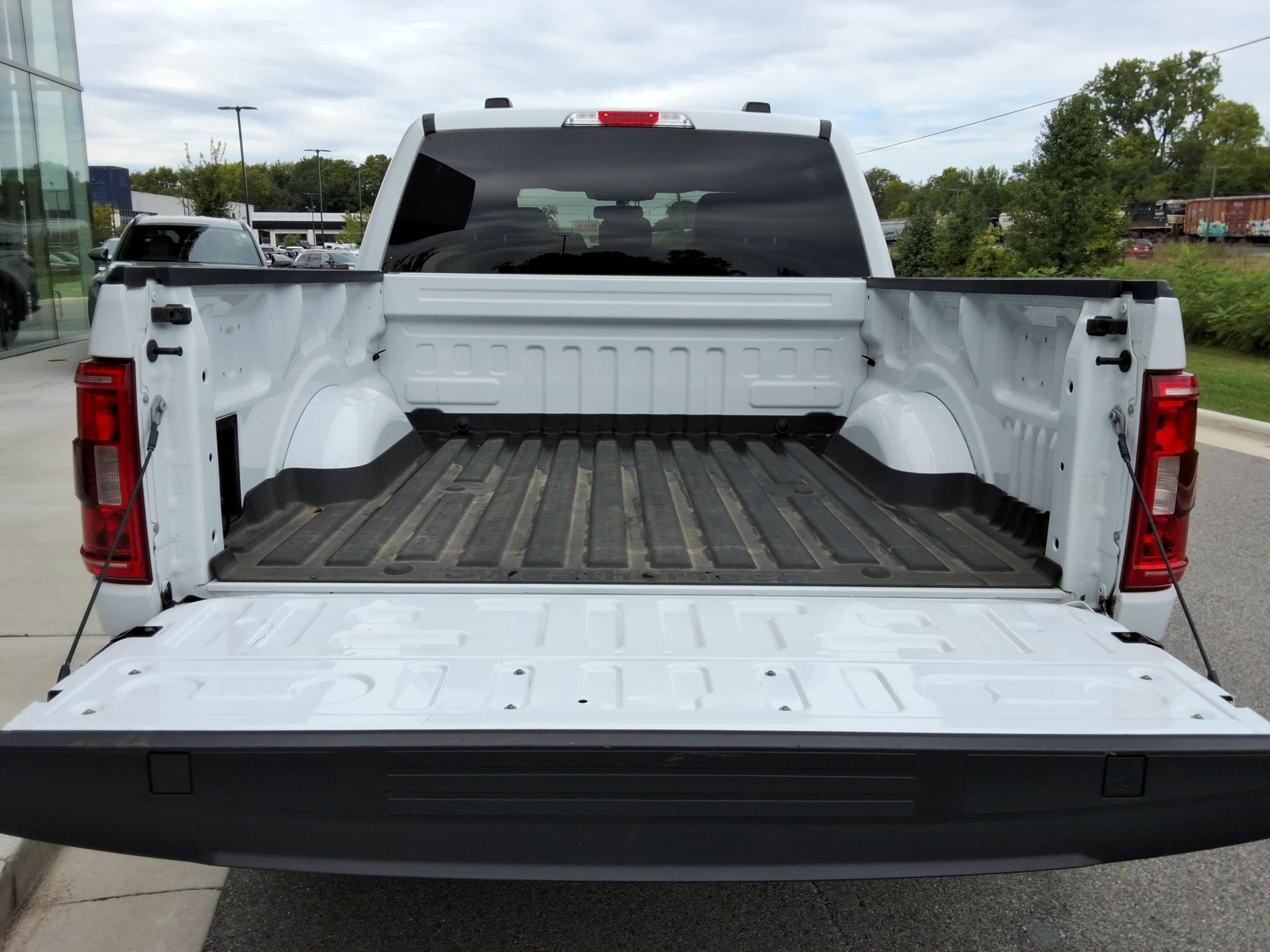Used 2022 Ford F150 XLT w/ Equipment Group 302A High AWD/4WD image 31