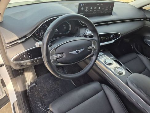 Used 2022 Genesis GV70 2.5T w/ Select Package AWD/4WD image 11