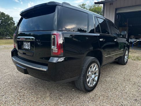 Used 2015 GMC Yukon Denali w/ Open Road Package RWD image 2
