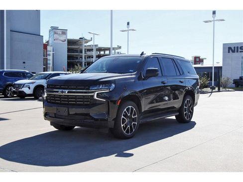 Used 2022 Chevrolet Tahoe RST w/ Luxury Package image 2