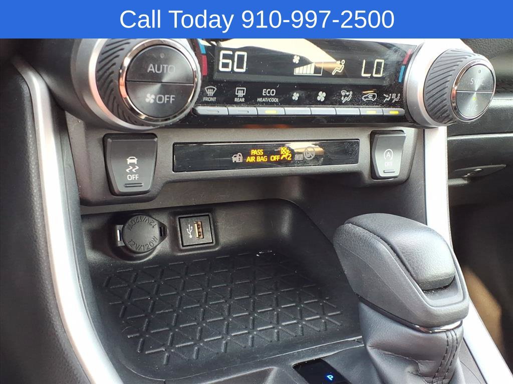 Used 2024 Toyota RAV4 XLE FWD image 16