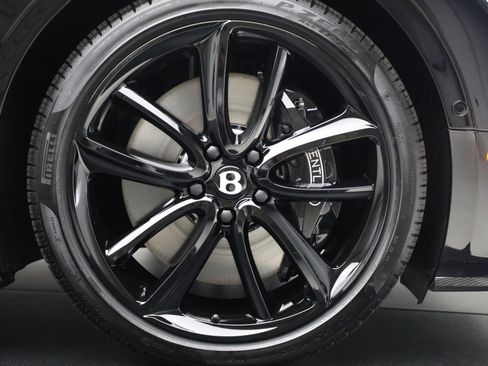 Certified 2024 Bentley Continental GT V8 image 17