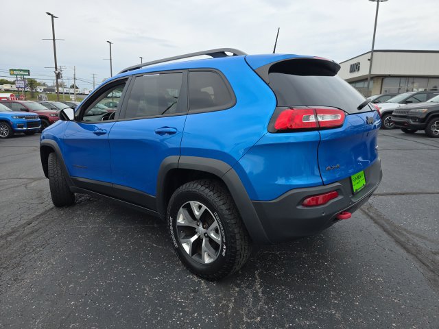 Used 2018 Jeep Cherokee Trailhawk w/ Comfort/Convenience Group AWD/4WD image 4